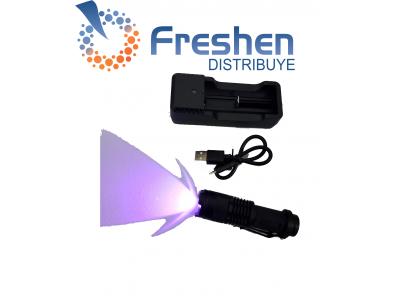 Linterna UV + cargador + cable